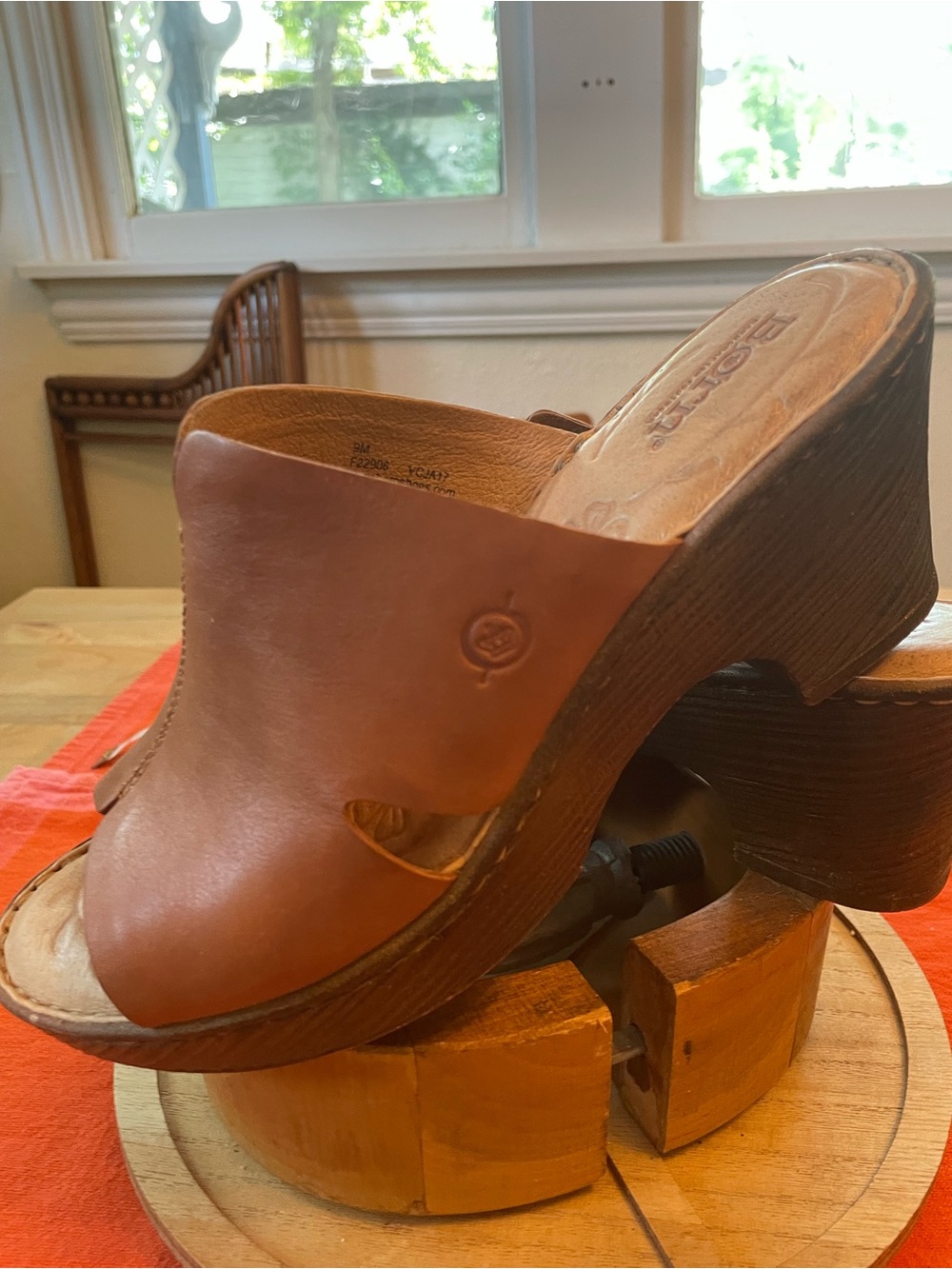 Born Y2K Tan Leather Wedge Mules Size 9